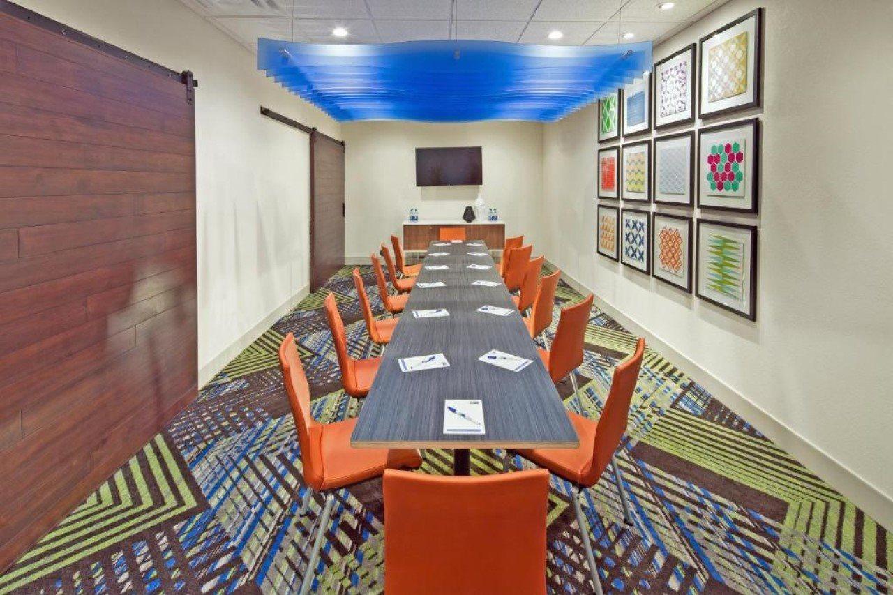 Holiday Inn Express & Suites - Indianapolis Nw - Zionsville By Ihg Whitestown Extérieur photo